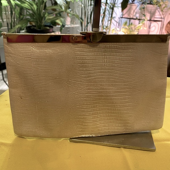 GENUINE LEATHER CLUTCH W/CHAIN - Picture 4 of 5